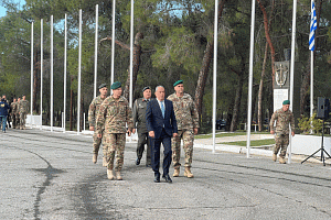 Πήραν τα πράσινα μπερέ οι νέοι καταδρομείς