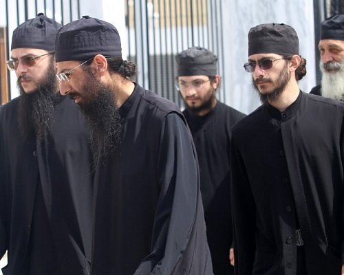 Ενώπιον Δικαστηρίου ξανά οι μοναχοί της Μονής Αββακούμ - Απαντούν σήμερα στις κατηγορίες