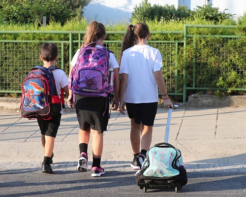 Αρχίζουν τη Δευτέρα οι εγγραφές για τα ολοήμερα σχολεία