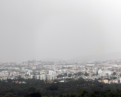 «Μπορεί να προκαλέσει μόνιμο κακό»: SOS για το νέο ισχυρό κύμα σκόνης που «χτυπά» την Κύπρο