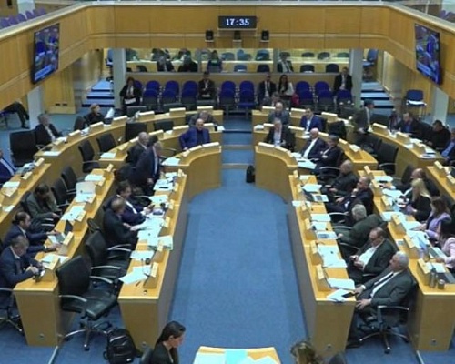 Εφτά μεγάλες αλλαγές για τις βουλευτικές 2026 αλλά θα ψηφίσουν μόνο τις δυο