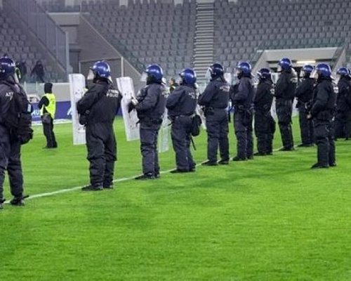 Τι πρέπει να γίνει για να περάσει άμεσα η Βουλή το νέο νόμο για μη μετακίνηση φιλάθλων