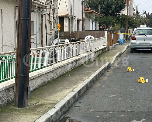 Ρίψη πυροβολισμών εναντίον οικίας στη Λεμεσό. Κάμερα κατέγραψε κινήσεις του δράστη (pics)