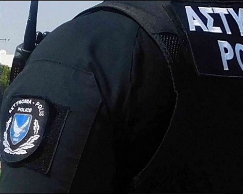 Αναστάτωση στη Λευκωσία με άντρα που απειλούσε κρατώντας σμίλα